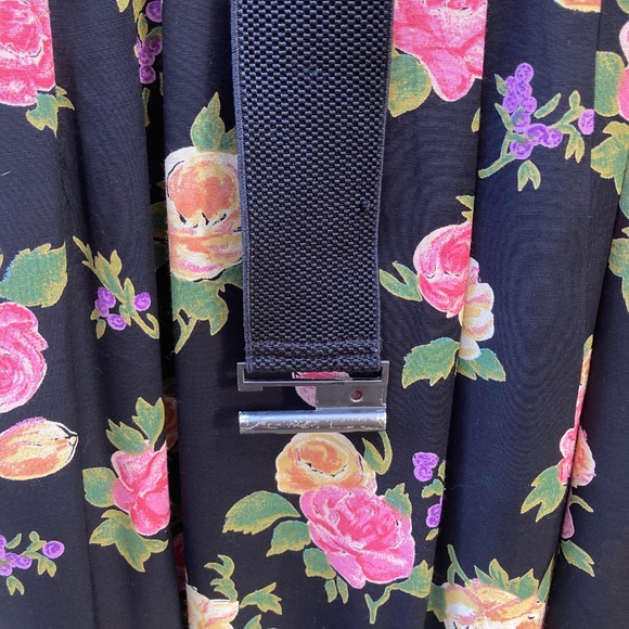 Vintage Black Floral Dress - Picture 9 of 11